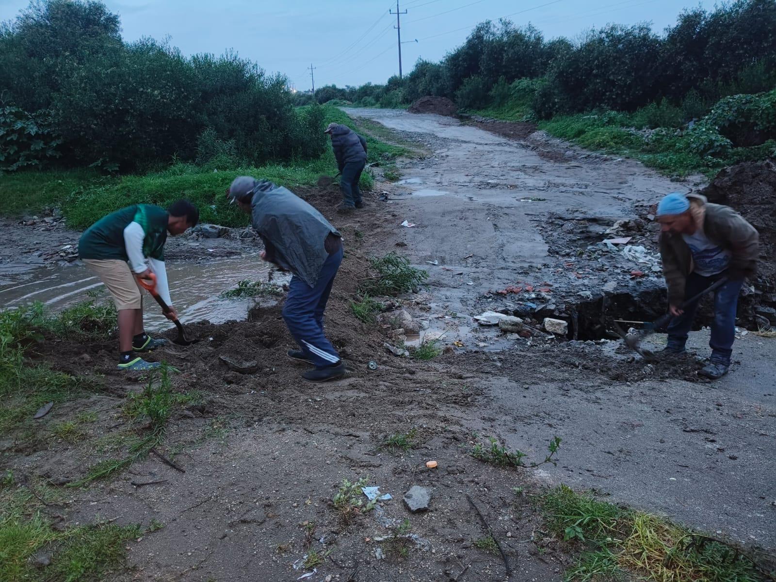 Ayuntamiento de Huamantla atiende afectaciones por lluvias en Camino Viejo a Ixtenco